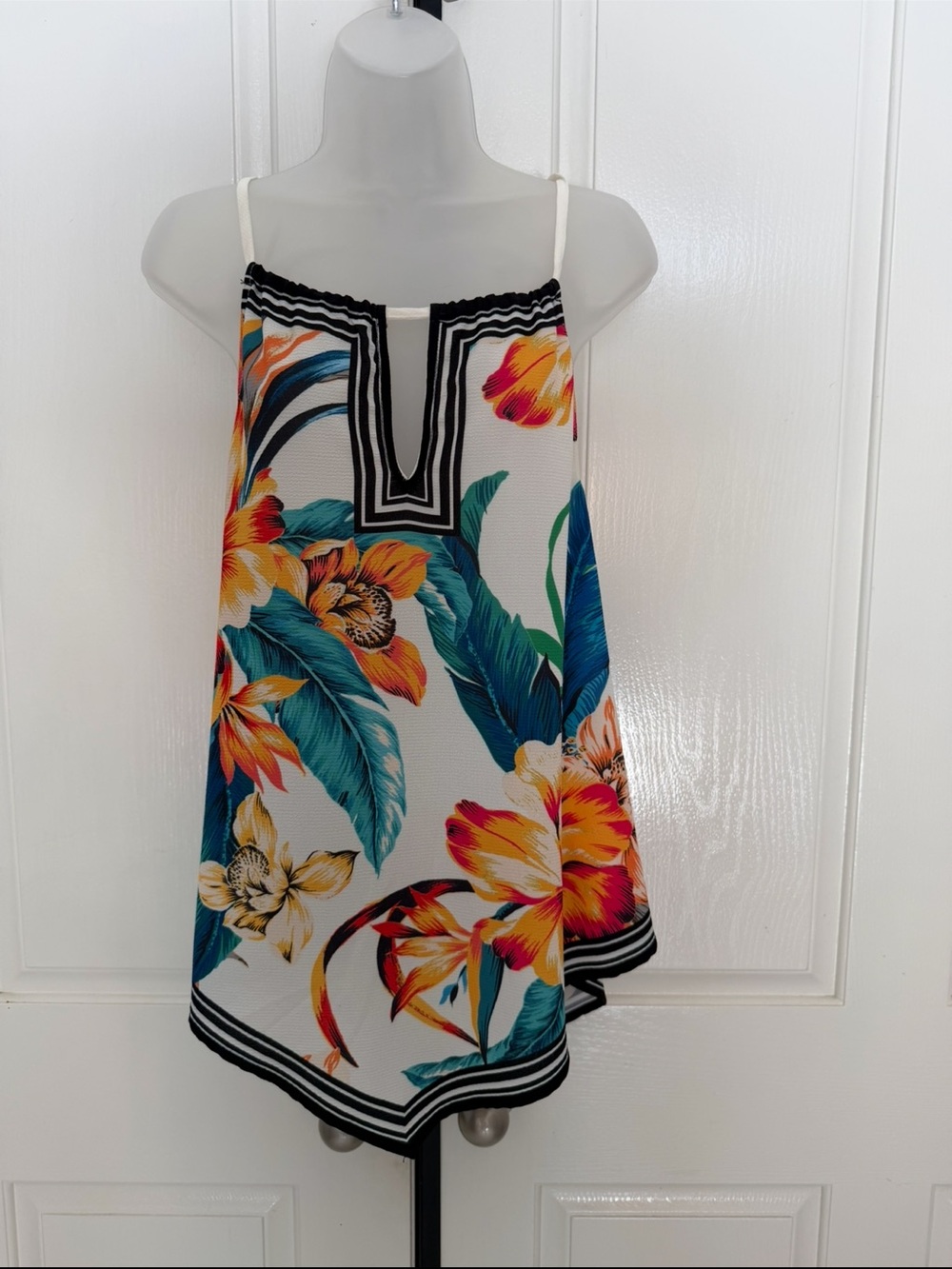 Flying Tomato Mutilcolor Print Spaghetti Strap Tank Top Sz M